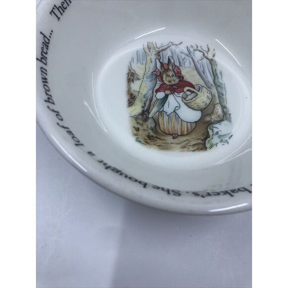 Beatrix Potter THE WORLD OF PETER RABBIT Wedgewood Child's Bowl Mrs Rabbit - Picture 5 of 9
